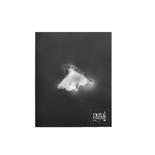 Ariana Grande - Petal (tour edition zine cd)